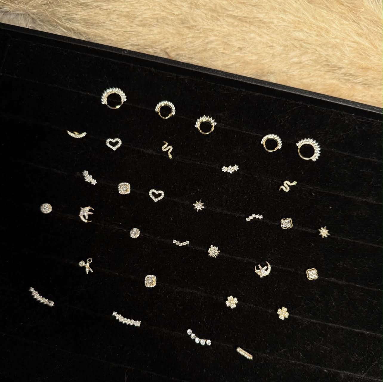 Lüks Parıltılı Sirkon Daşlı Minimalist Pirsing